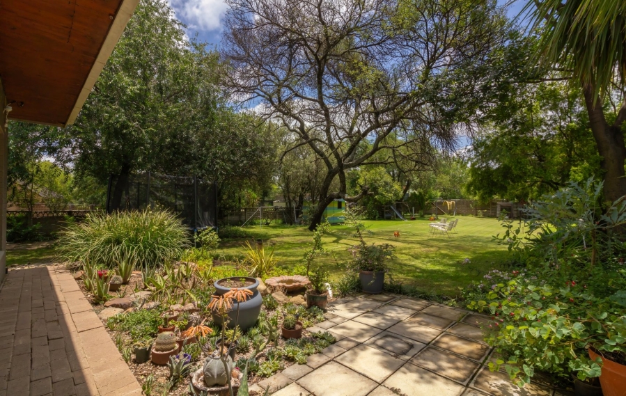 4 Bedroom Property for Sale in Wilgenhof Free State